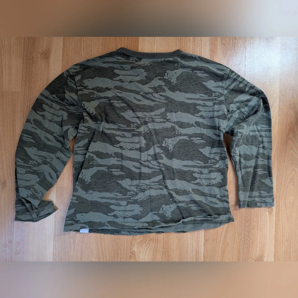 GAP Kid's Olive Green Camo Long-Sleeve Shirt Boys Size 8